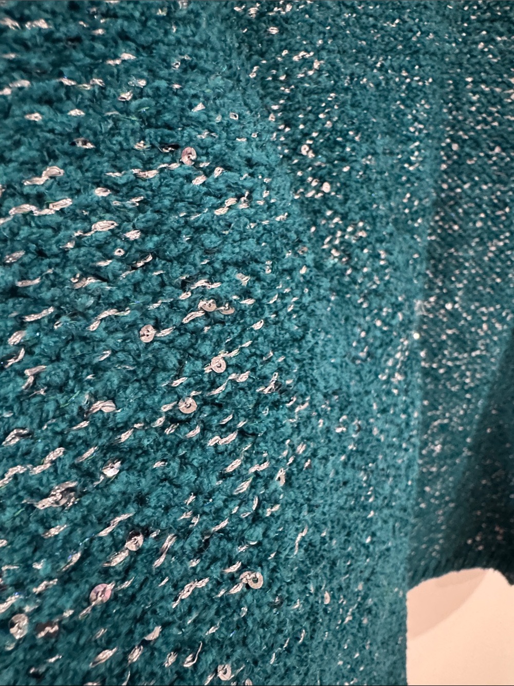 Chico’s NEW Teal V-Neck Textured Knit sequin metallic pullover Sweater - Picture 5 of 7